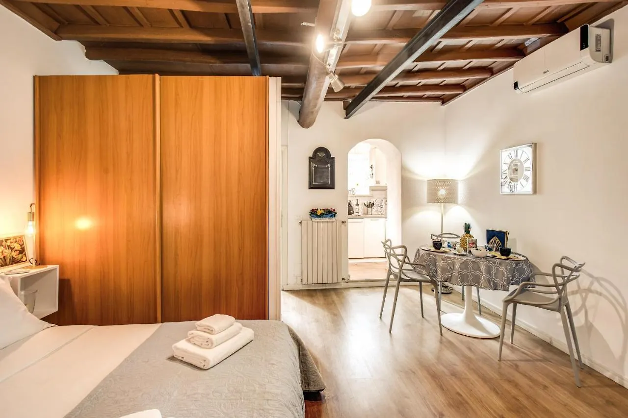 Apartment Ferienwohnung 4C Colosseo Holidays Rom